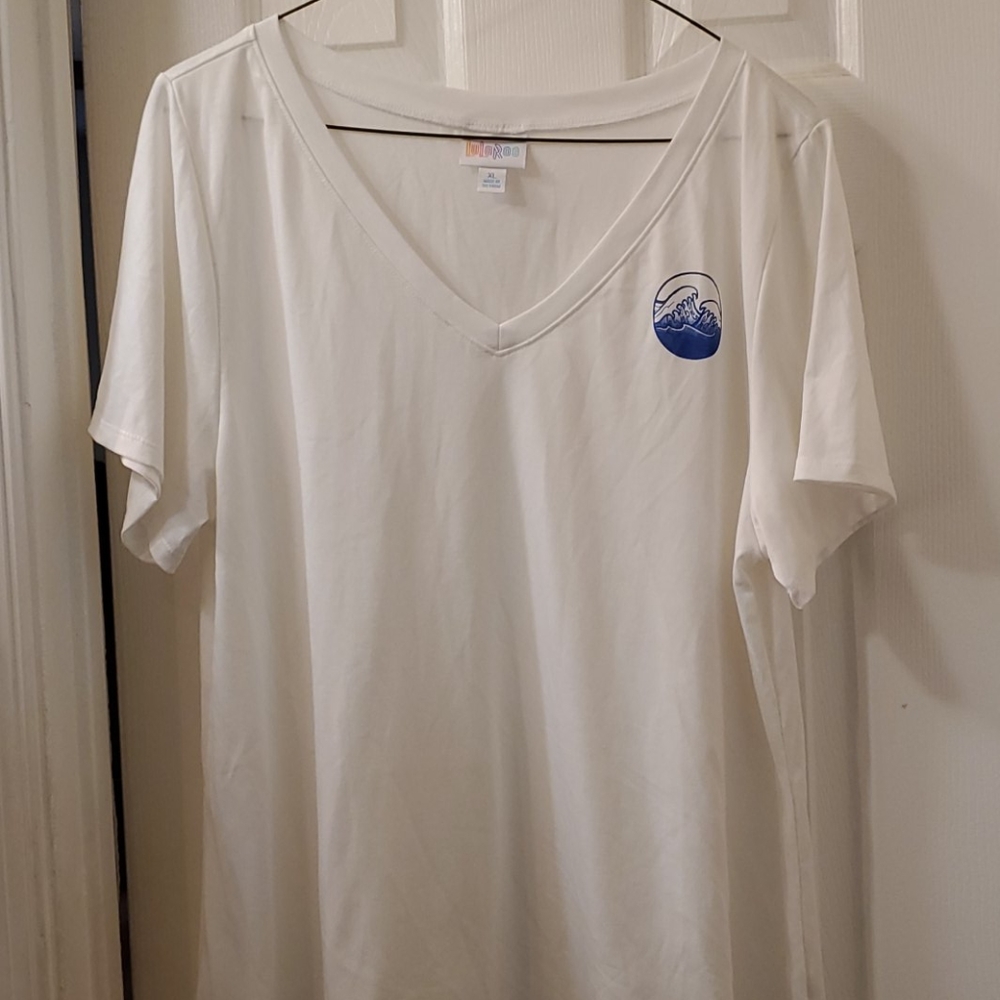 Lularoe xl Christy tee